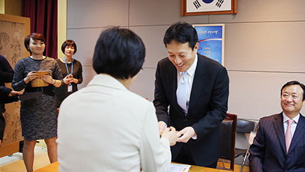 Được bình chọn là cơ quan xuất sắc trong hoạt động thu hút bệnh nhân người nước ngoài của quận Gangnam